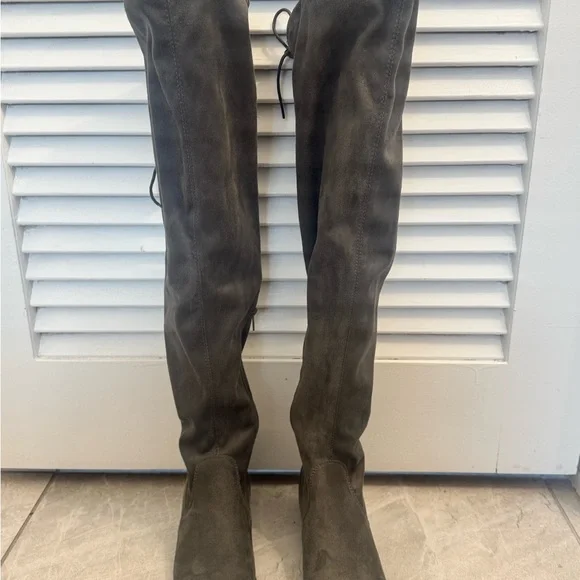 Generation Y Gray Over the Knee Boots Size 8 - Picture 2 of 9
